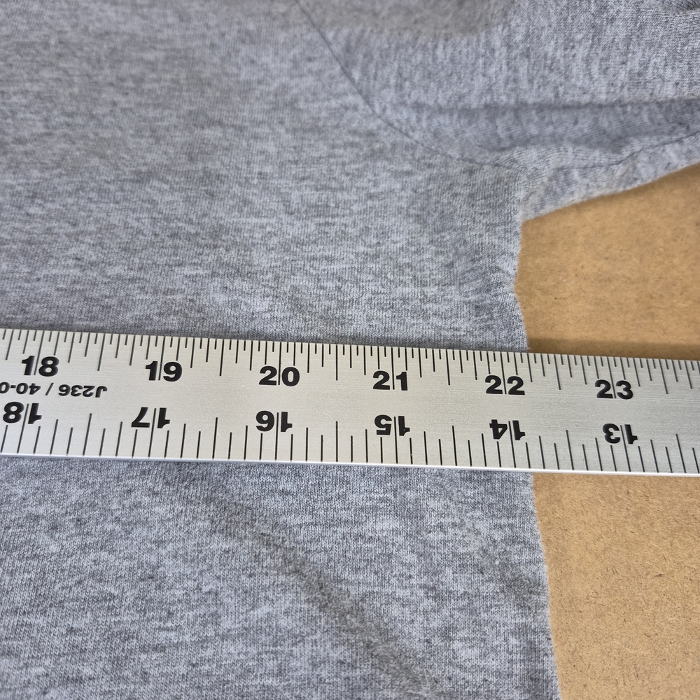 Life Is Good Gray Long Sleeve Christmas Themed Tee 1320/525 - Picture 5 of 8